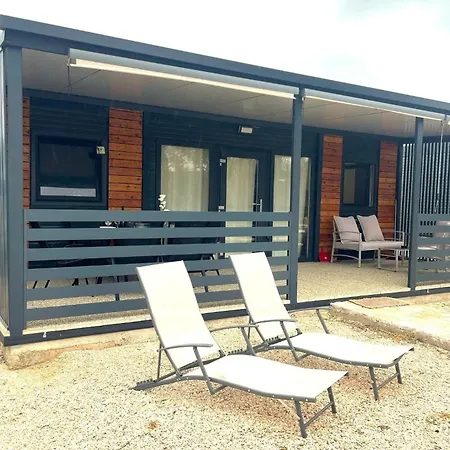 Family-friendly With Swimming Pool Pirovac, Sibenik - 24299 公寓