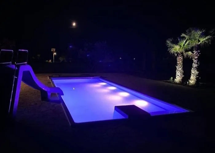 Family-friendly With Swimming Pool Pirovac, Sibenik - 24299 *